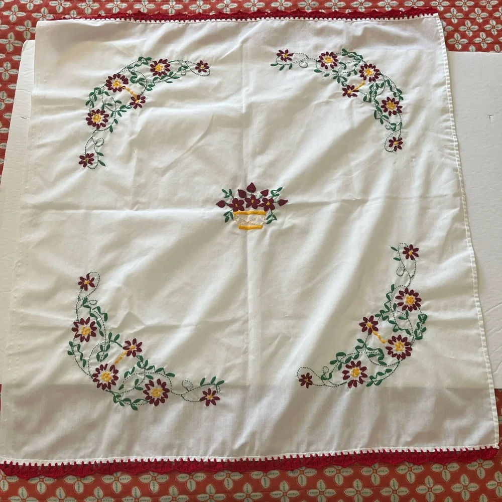 Vintage Embroidered Floral Towels Lot